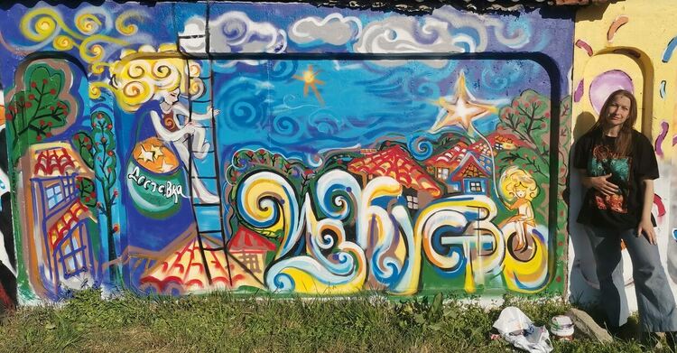 Ники и Мими "окупираха" първите места в Конкурс за графити