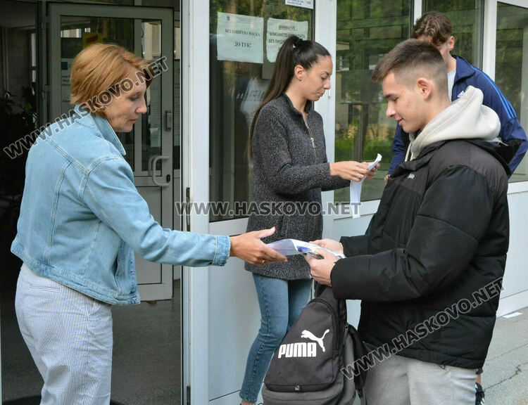 Изпитният вариант за матурата по БЕЛ вече е ясен. 1541 зрелостници в Хасковска област се явяват на изпит