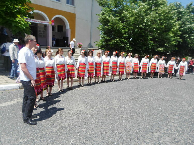 Канят на селищен празник в Пчеларово