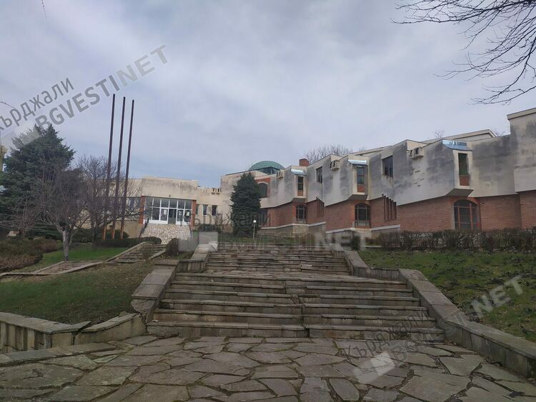 Наградиха авторите на най-добрите рисунки в областния конкурс „С очите си видях бедата“