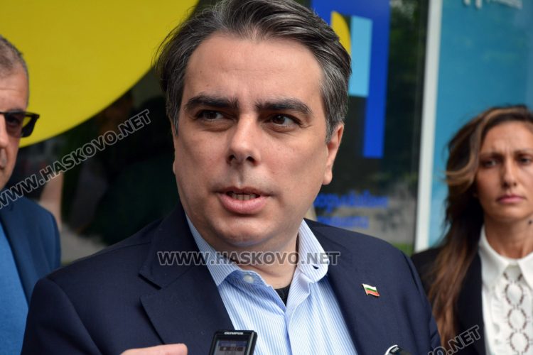 Асен Василев е оптимист за добра перспектива с втори мандат за съставяне на правителство