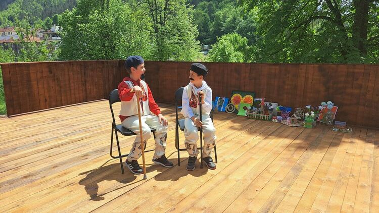 В Мадан беше открита нова площадка, наречена „Младежко пространство“ 