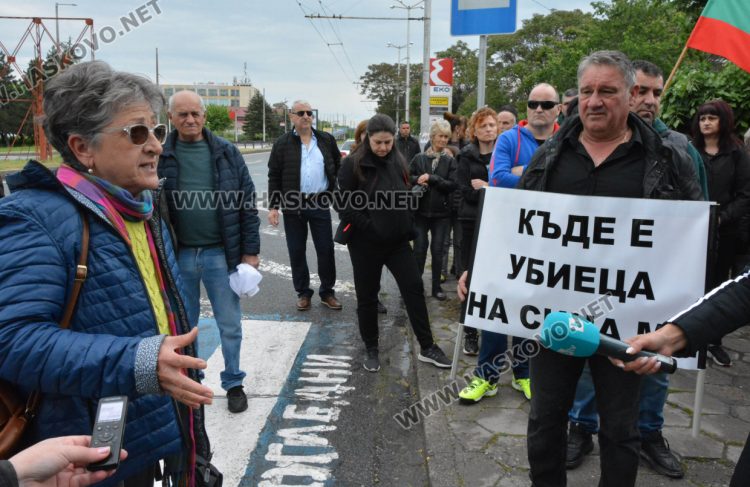 Протестиращите срещу войната по пътищата: Темида трябва да махне превръзката!