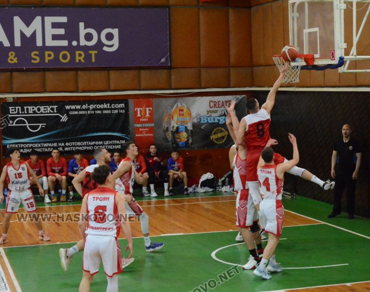 Триумф за юношите на баскетболния “Хасково”