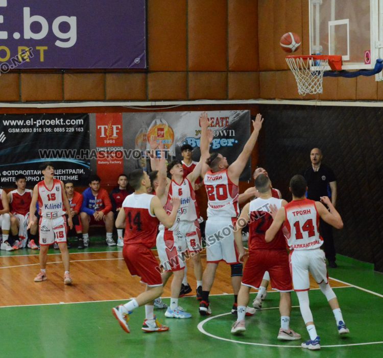 Триумф за юношите на баскетболния “Хасково”
