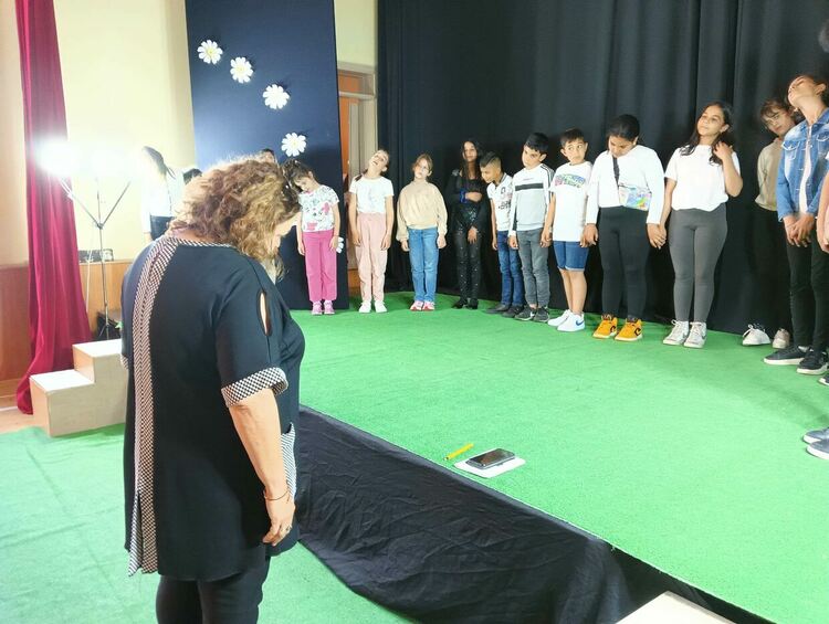 Яна Борисова вдъхнови театралите от Дебърското училище