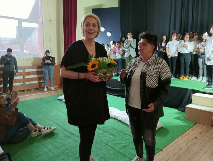 Яна Борисова вдъхнови театралите от Дебърското училище