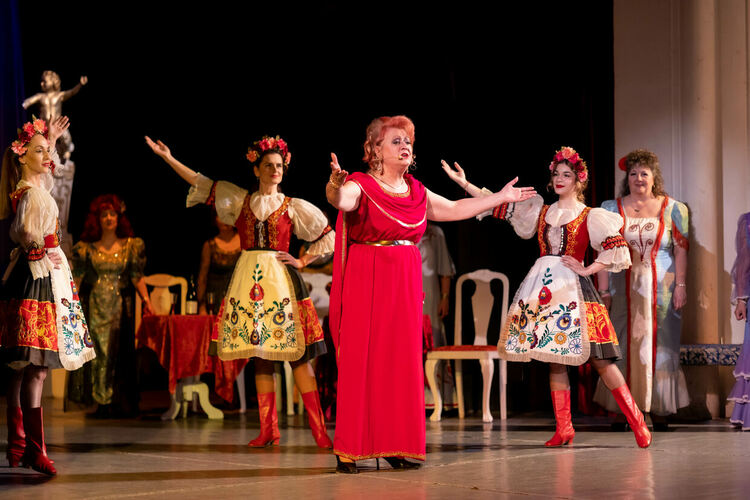 Домът на културата с юбилеен концерт спектакъл за Деня на славянската писменост и българската култура