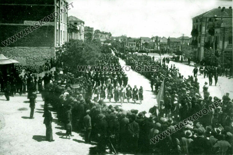 Ученици в Хасково вдигат бунт на 24 май заради репресии срещу учителите им