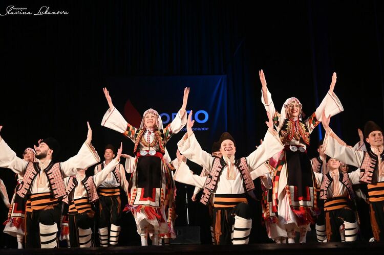 Домът на културата с юбилеен концерт спектакъл за Деня на славянската писменост и българската култура