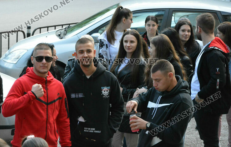 1417 зрелостници на втората матура в Хасковско, английският език е най-желан