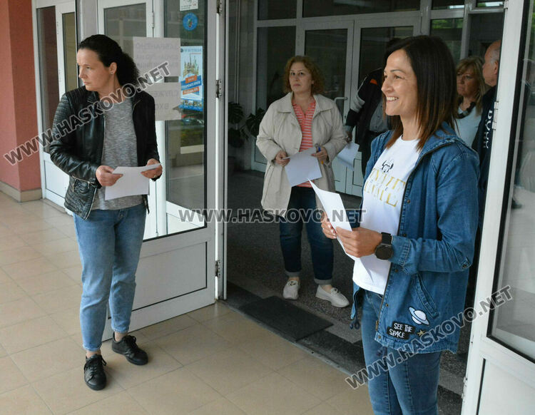 1417 зрелостници на втората матура в Хасковско, английският език е най-желан