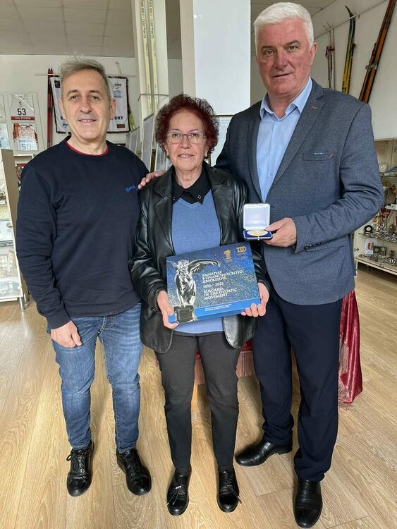 Музеят на ските и ски спорта в Чепеларе получи ценен подарък от БОК 