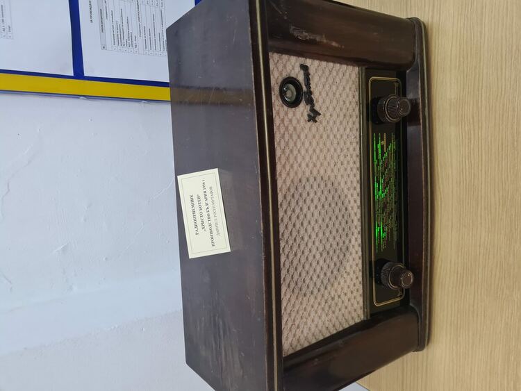 Мини ретроекспозиция "Звукотехниката - вчера, днес, утре" откриха във Физико-технологичния факултет