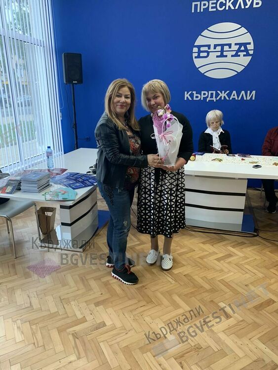 Виолета Михова: Не бих могла да си представя живота без детската усмивка и белия лист