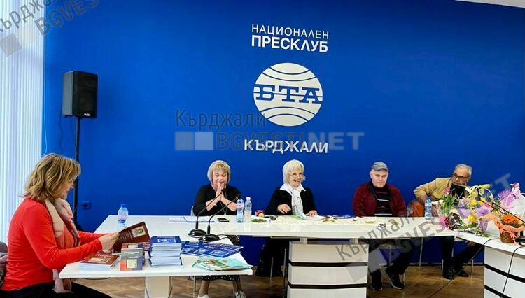 Виолета Михова: Не бих могла да си представя живота без детската усмивка и белия лист