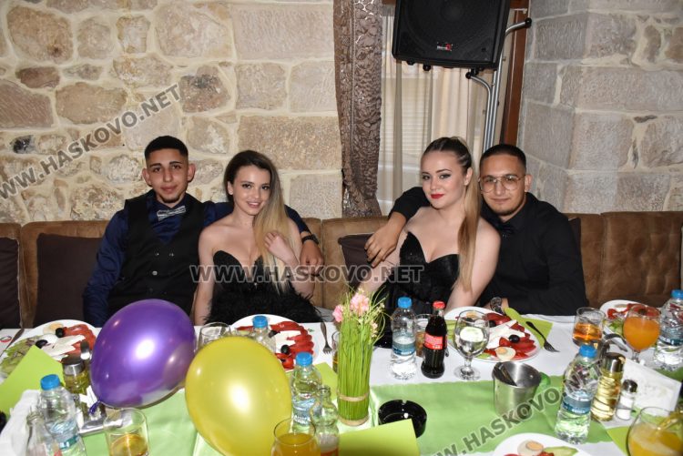 Звезден час за абитуриентите от Хасково