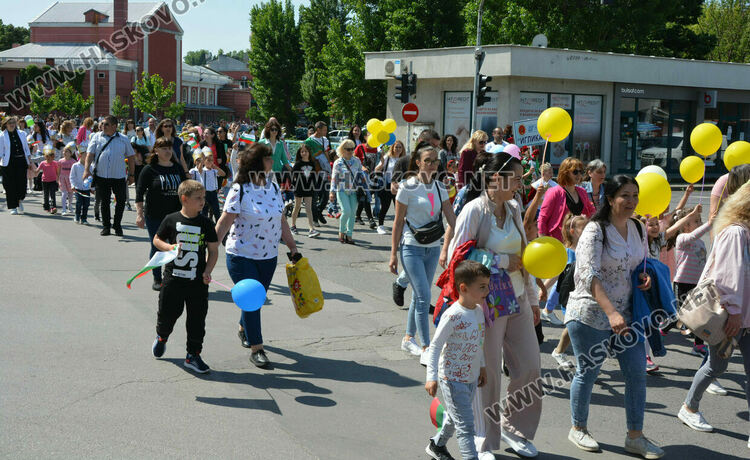 Учениците на годината в Хасково получиха наградите си на тържествена церемония