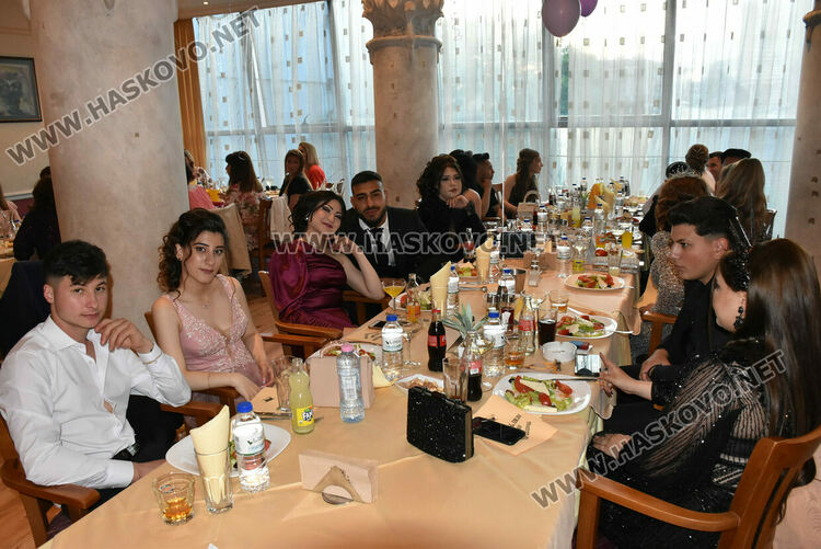 Звезден час за абитуриентите от Хасково