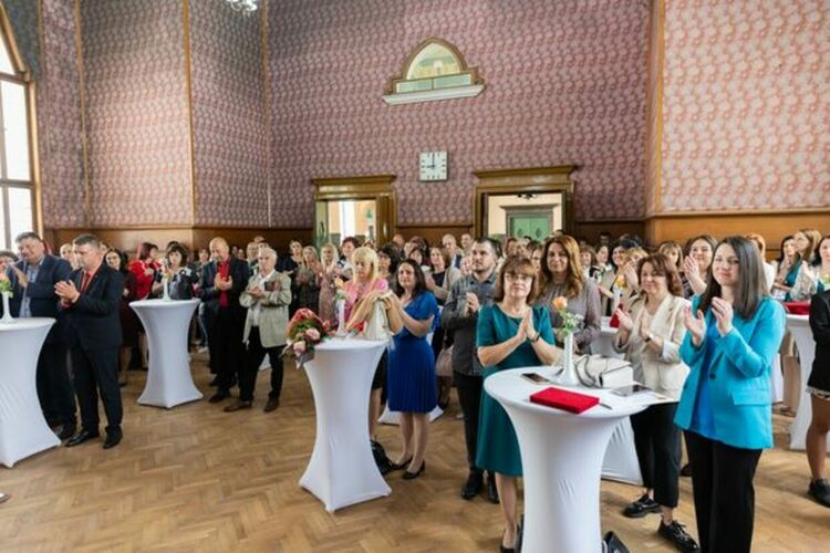 Връчени бяха наградите за принос в областта на образованието, културата и журналистиката