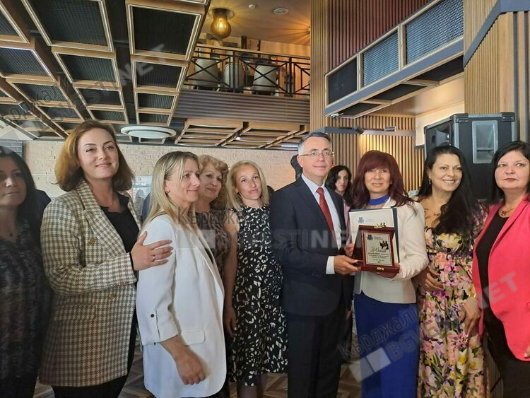 Над 80 образователни и културни дейци награди кметът  Хасан Азис за 24 май 2023 г.