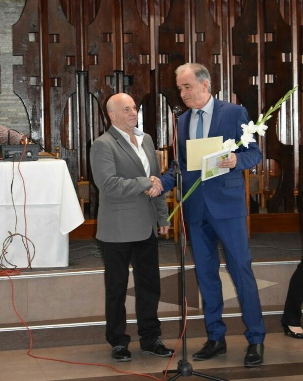 Отличиха най-изявените учители и културни дейци на Асеновград 