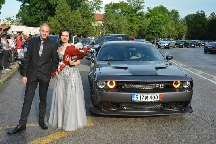 Бъдеще по вода очаква зрелостници на Природо-математическа гимназия