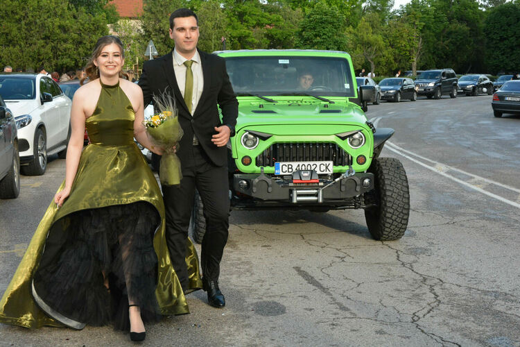 Бъдеще по вода очаква зрелостници на Природо-математическа гимназия