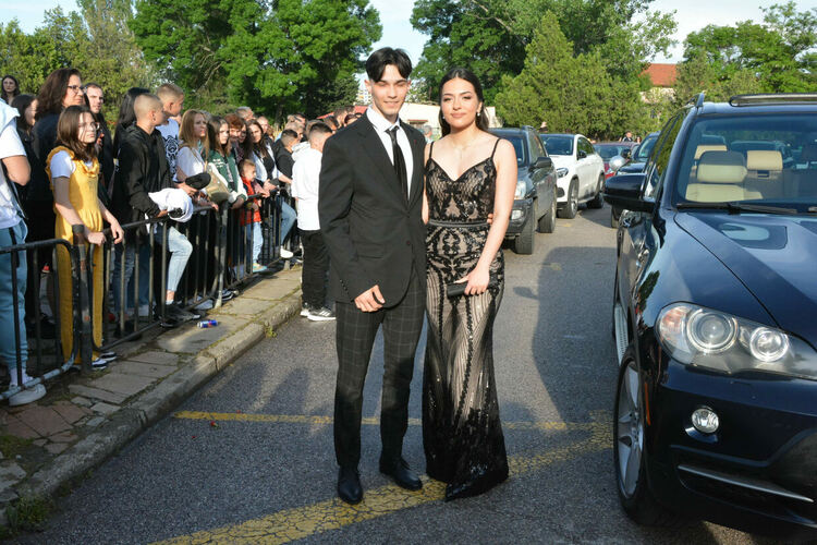 Бъдеще по вода очаква зрелостници на Природо-математическа гимназия