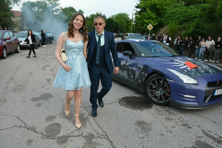 Бъдеще по вода очаква зрелостници на Природо-математическа гимназия