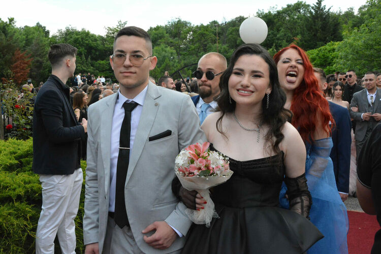 Бъдеще по вода очаква зрелостници на Природо-математическа гимназия