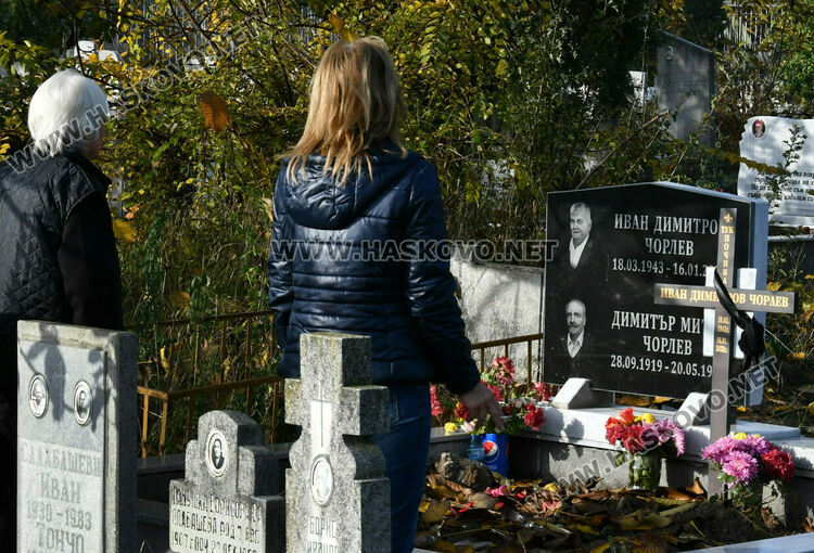 Разширяват централния гробищен парк в Хасково с 91 дка