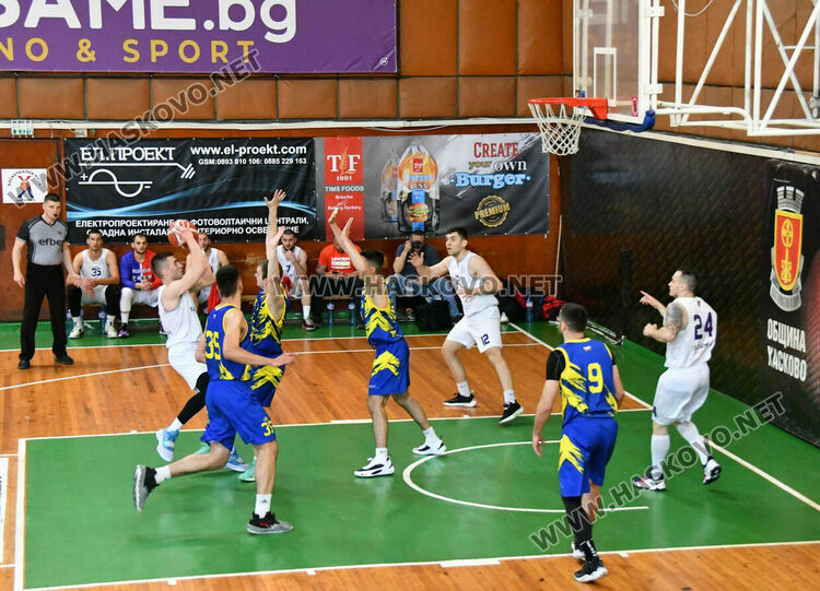 Баскетболистите на „Хасково“ разбиха „Хебър“ в среща реванш от финалната серия