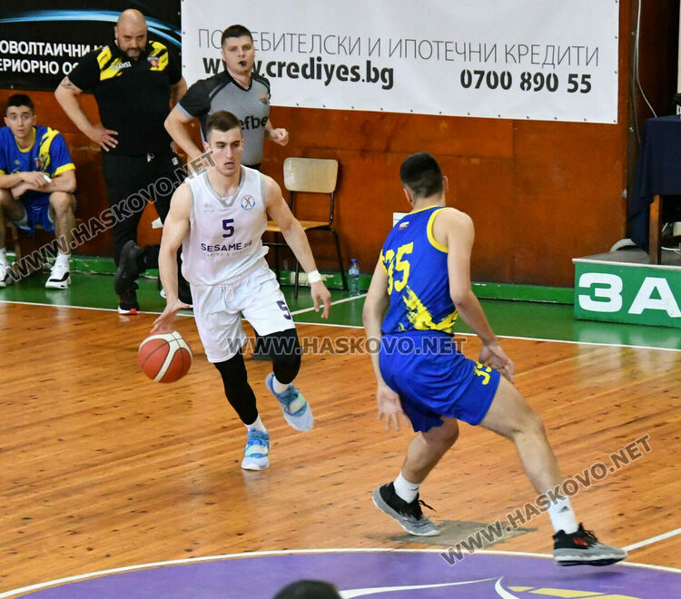 Баскетболистите на „Хасково“ разбиха „Хебър“ в среща реванш от финалната серия