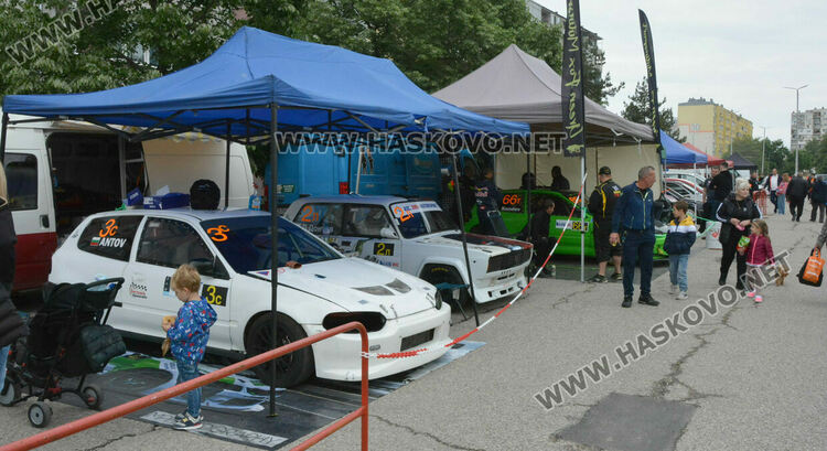 Започна рали шампионатът в „Орфей“, включи се и 75-годишен пилот с хасковски механик