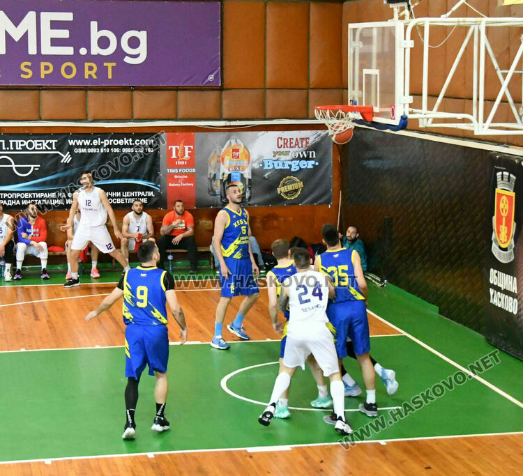 Баскетболистите на „Хасково“ разбиха „Хебър“ в среща реванш от финалната серия