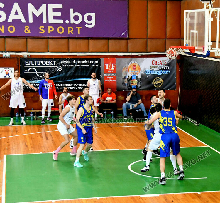 Баскетболистите на „Хасково“ разбиха „Хебър“ в среща реванш от финалната серия