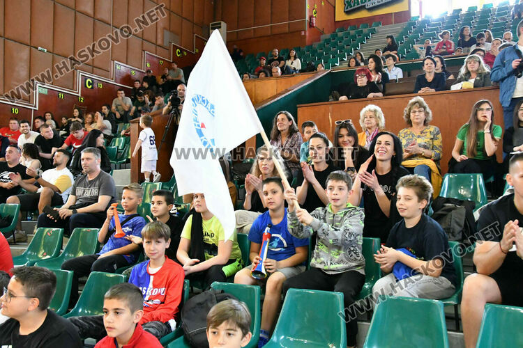 Баскетболистите на „Хасково“ разбиха „Хебър“ в среща реванш от финалната серия