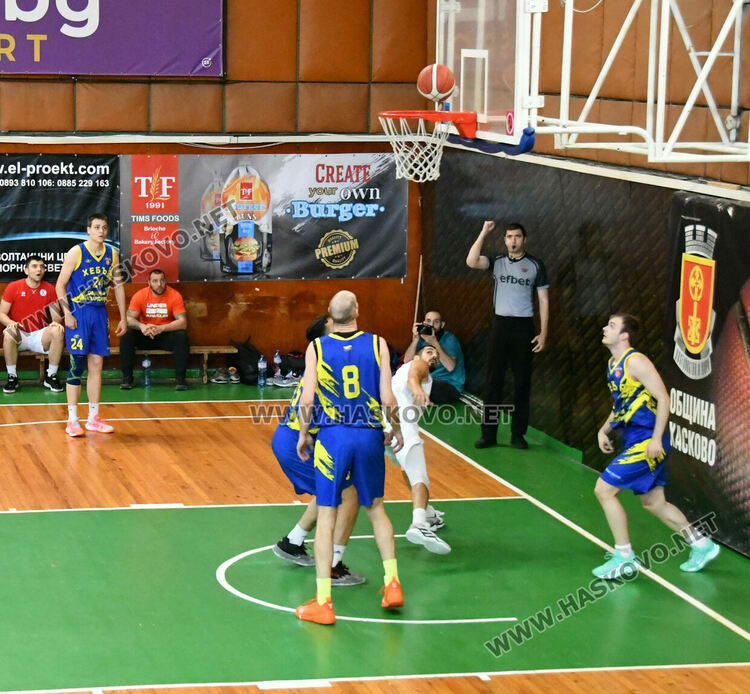Баскетболистите на „Хасково“ разбиха „Хебър“ в среща реванш от финалната серия
