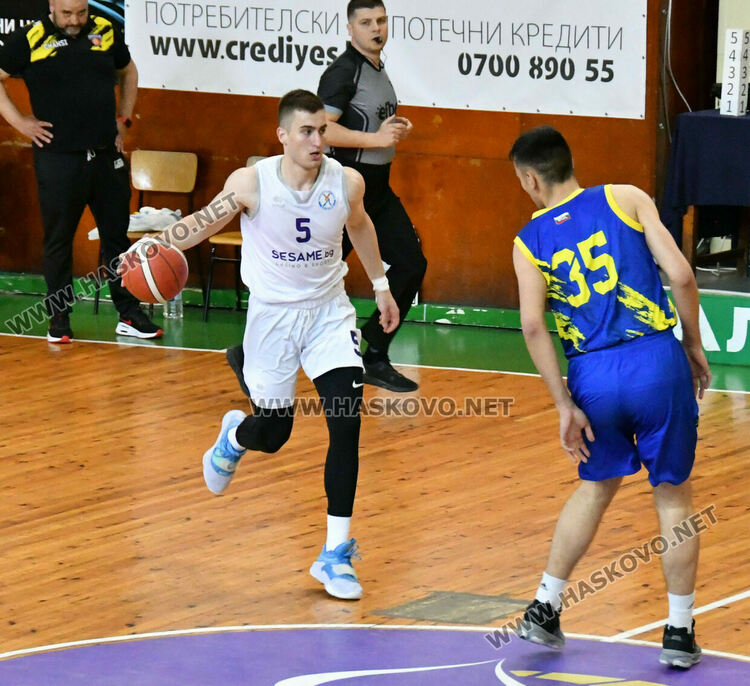 Баскетболистите на „Хасково“ разбиха „Хебър“ в среща реванш от финалната серия