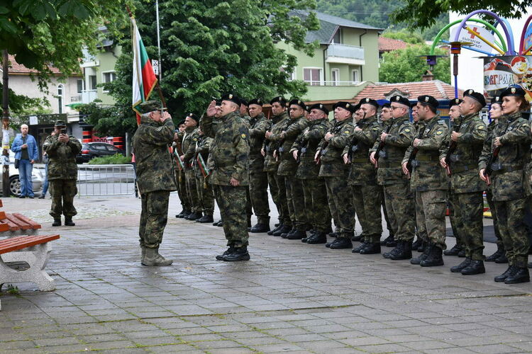На празника на Асеновград наградиха новите почетни граждани 