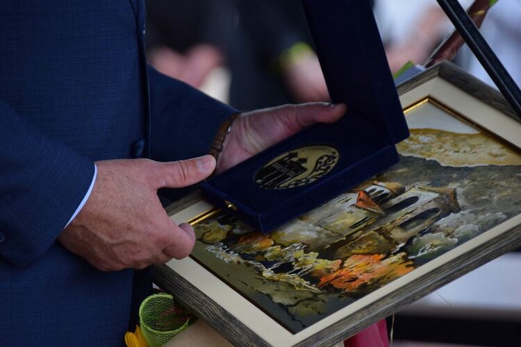 На празника на Асеновград наградиха новите почетни граждани 