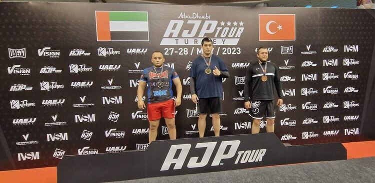 Хасковлията Радослав Русев със сребърен медал от международен турнир по джиу-джицу