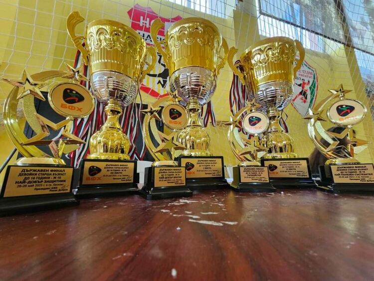 Хандбалистките на Хасково с бронз от държавните финали