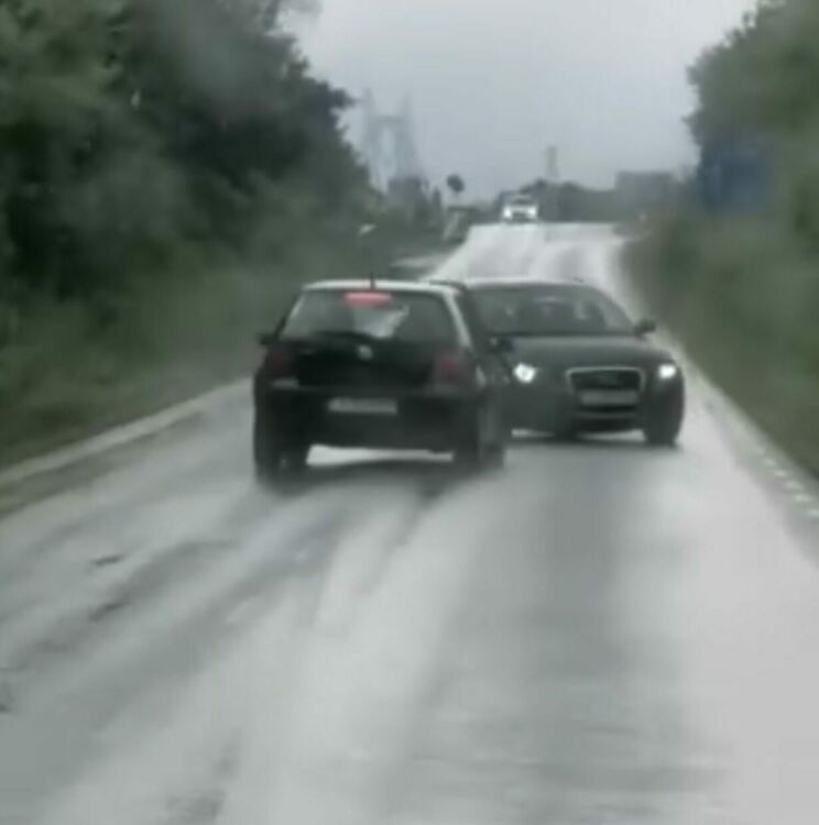 Рисковият водач е карал с 2.61 промила, съставиха му два акта