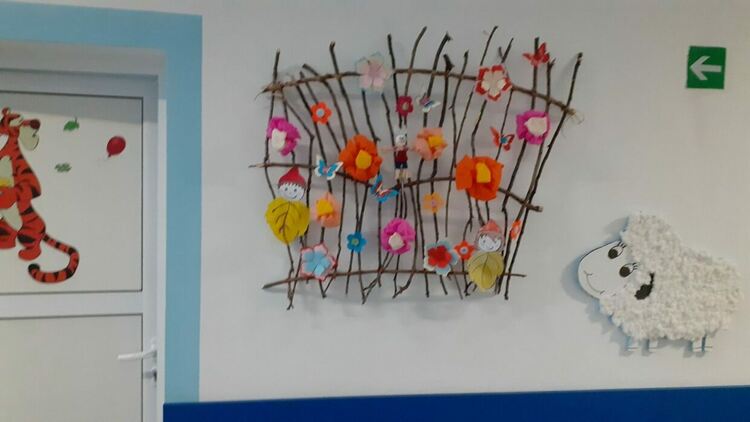 Творби на пловдивски ученици озариха Детско отделение