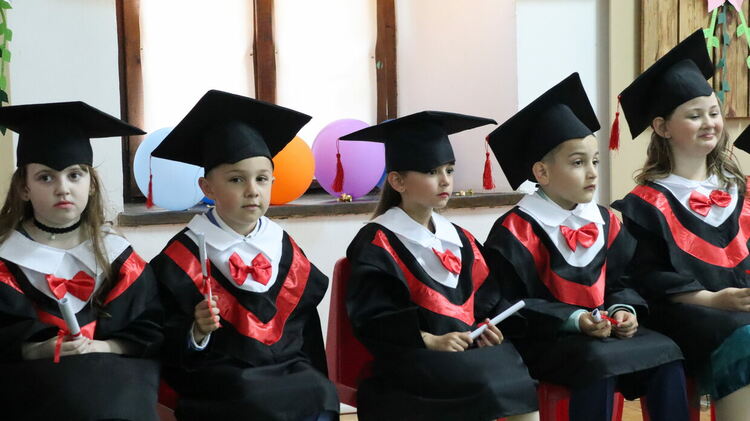 ДГ „Слънце“ в Ардино изпрати своите малки „абитуриенти“