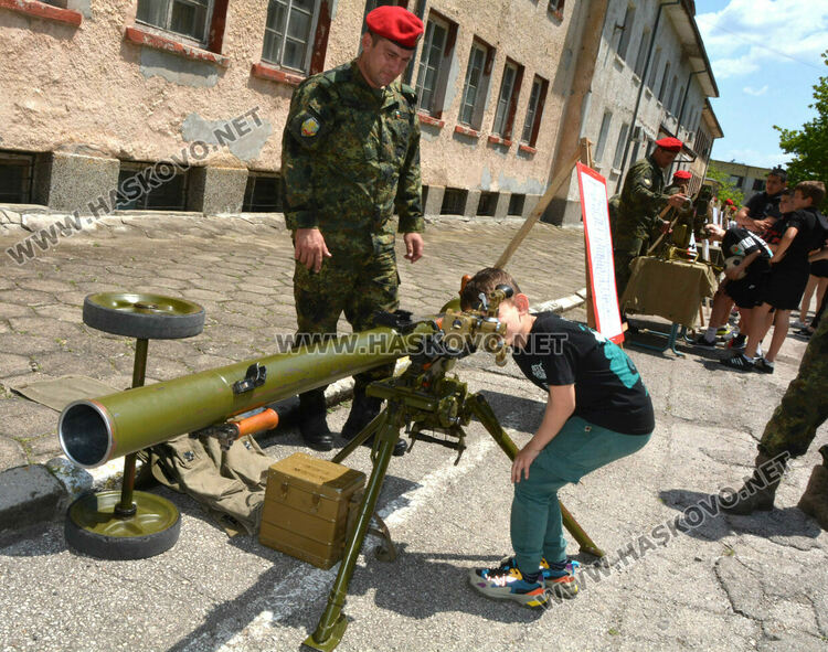 Хасковското поделение отвори врати, приеха 8 нови военнослужещи