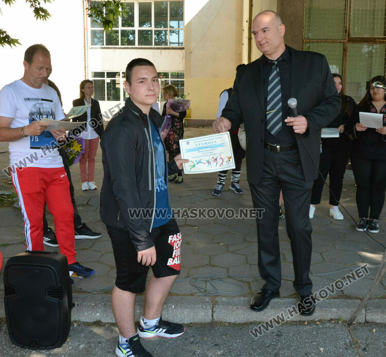 Хасковската ПГМЕТ „Стойчо и Кица Марчеви“ чества патронен празник