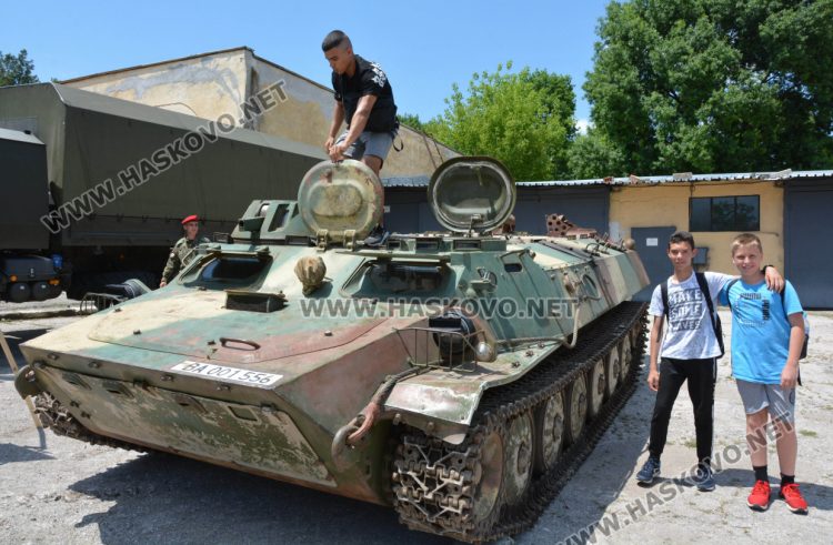 Хасковското поделение отвори врати, приеха 8 нови военнослужещи